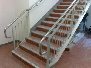 Glass feature stairs, balustrades, handrails, gates and railings.